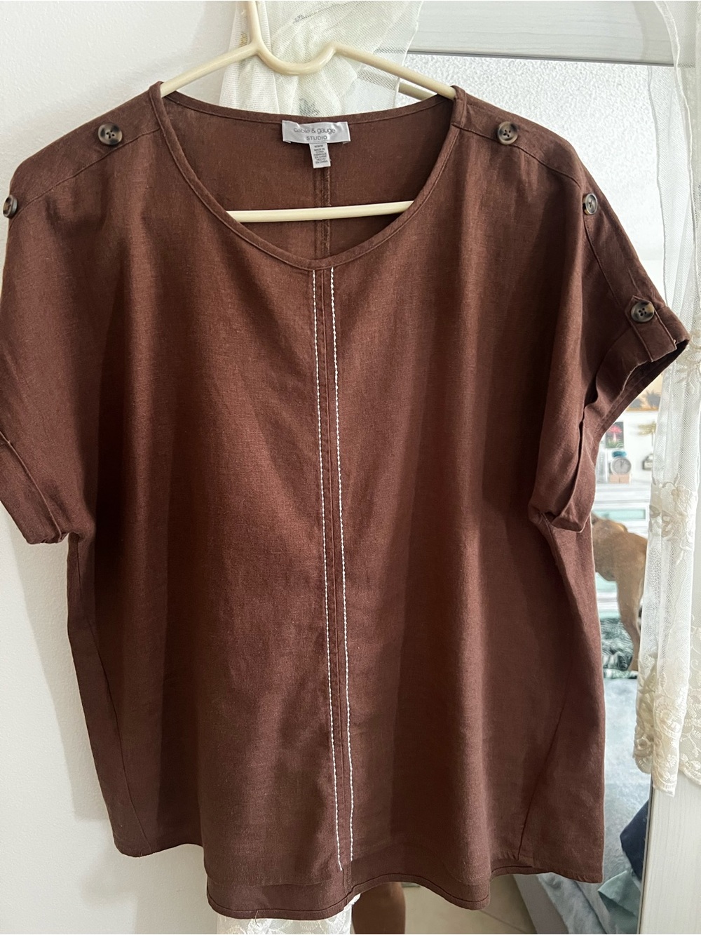Cable & Gauge Brown Short-Sleeve Crewneck Top with Button Tab Shoulders